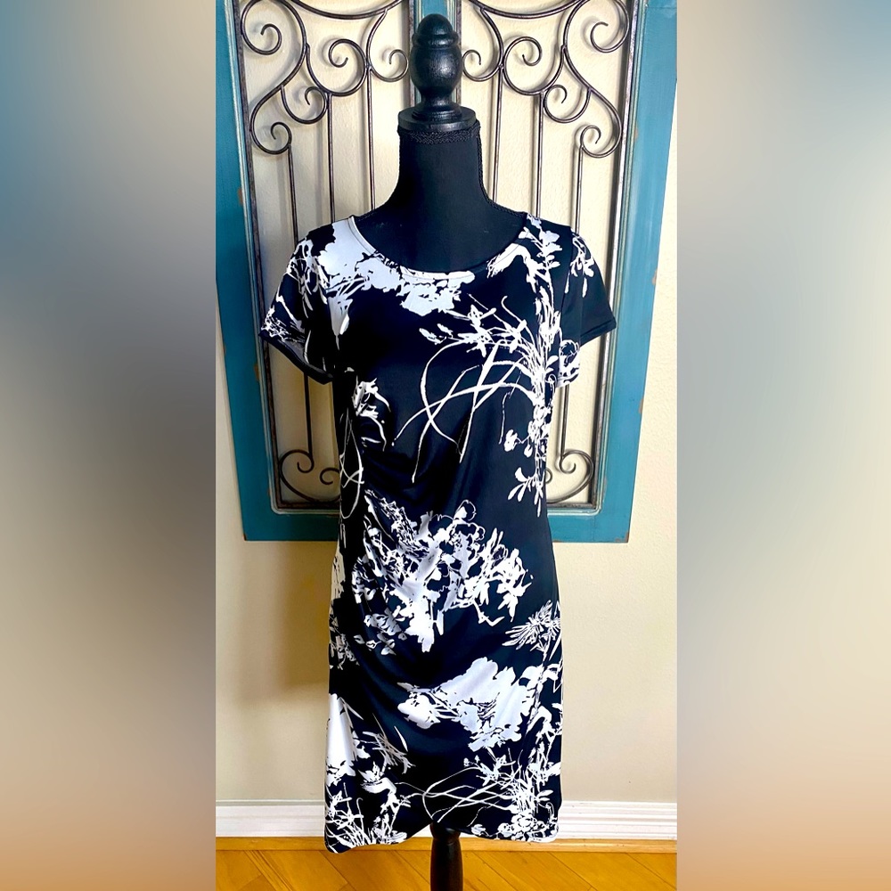 Flattering Black and White Floral Dress